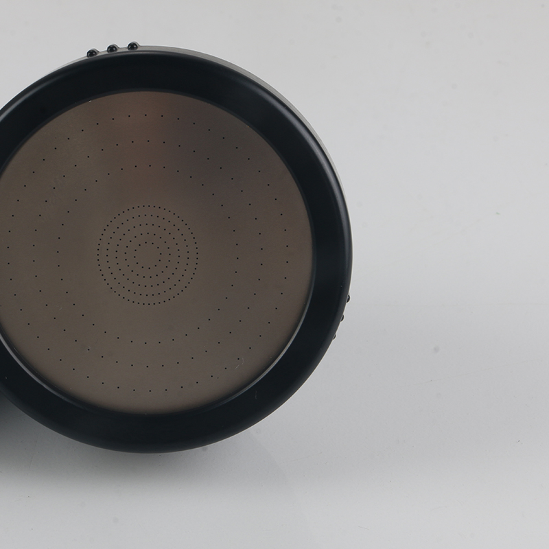 Japansk svart duschmunstycke