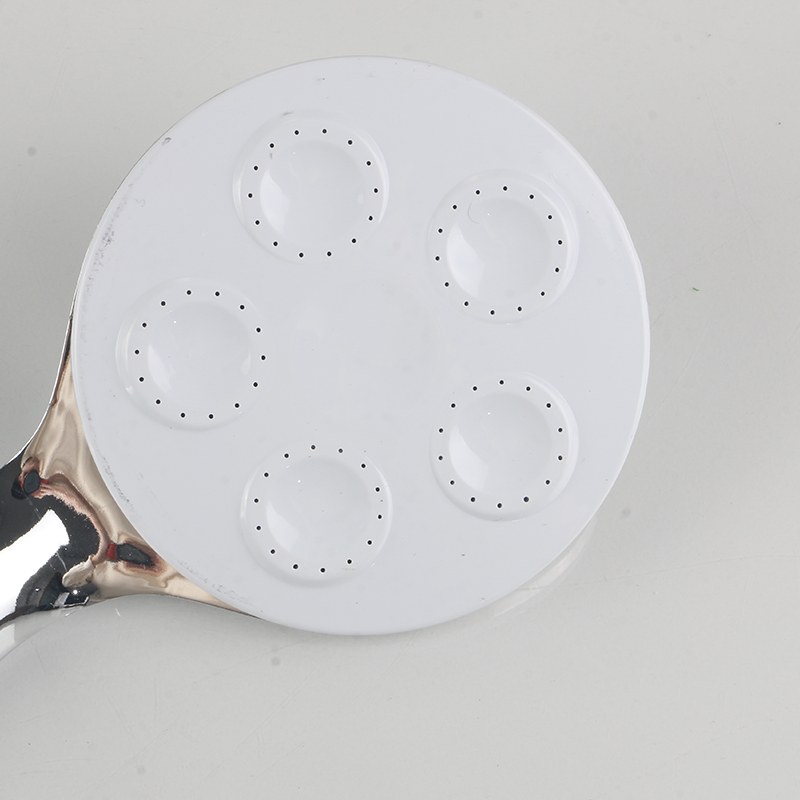 Liten barbarisk dusch